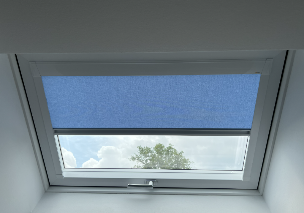 teba dach blau halb.png